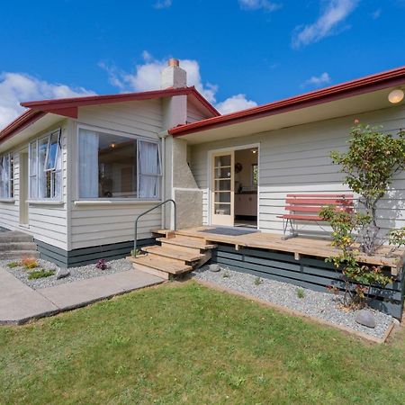 Rustlein Cottage - Te Anau Holiday Home Exterior photo