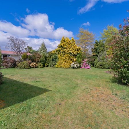 Rustlein Cottage - Te Anau Holiday Home Exterior photo